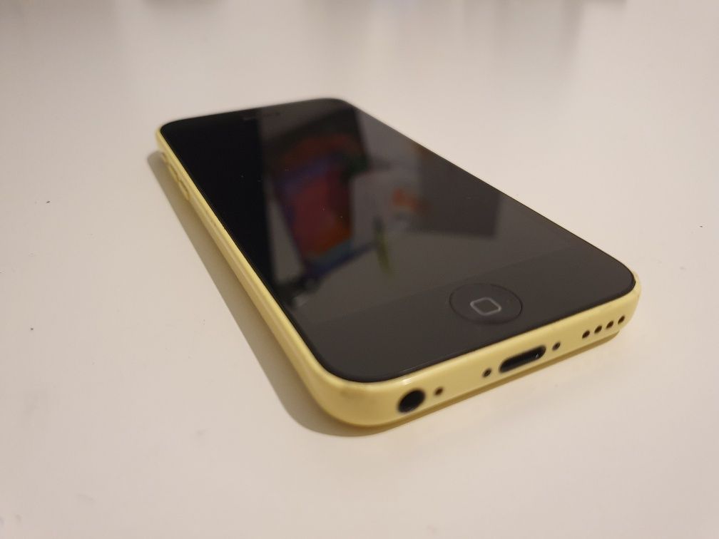 Żółty iPhone 5c 16 GB