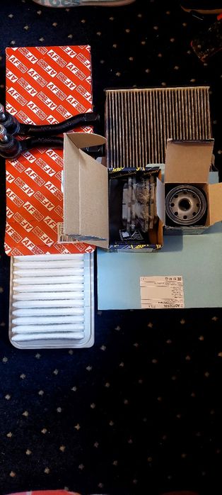 Комплект фільтрів  на Toyota Corolla 120