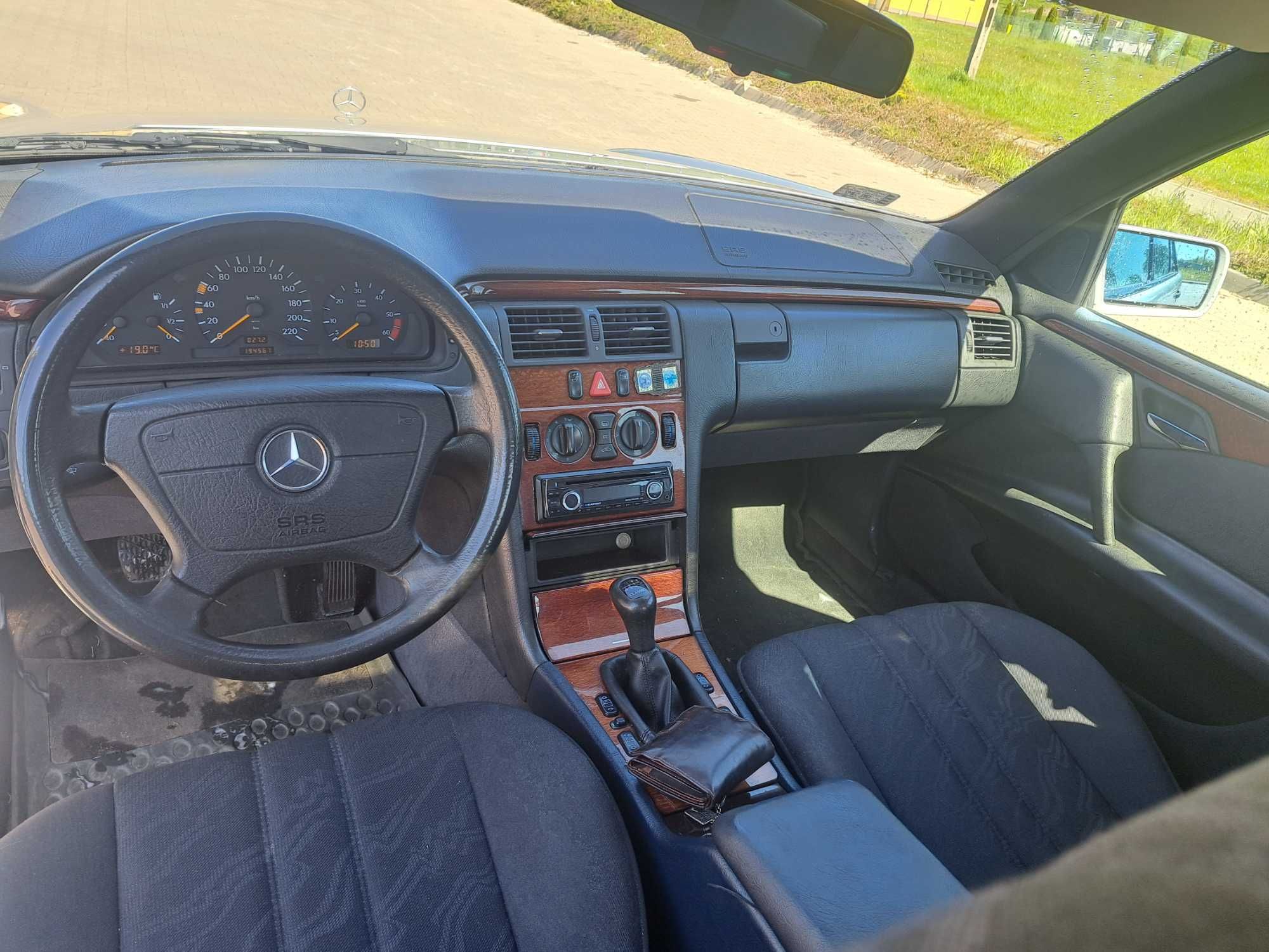 Mercedes E 220 Diesel 2,2