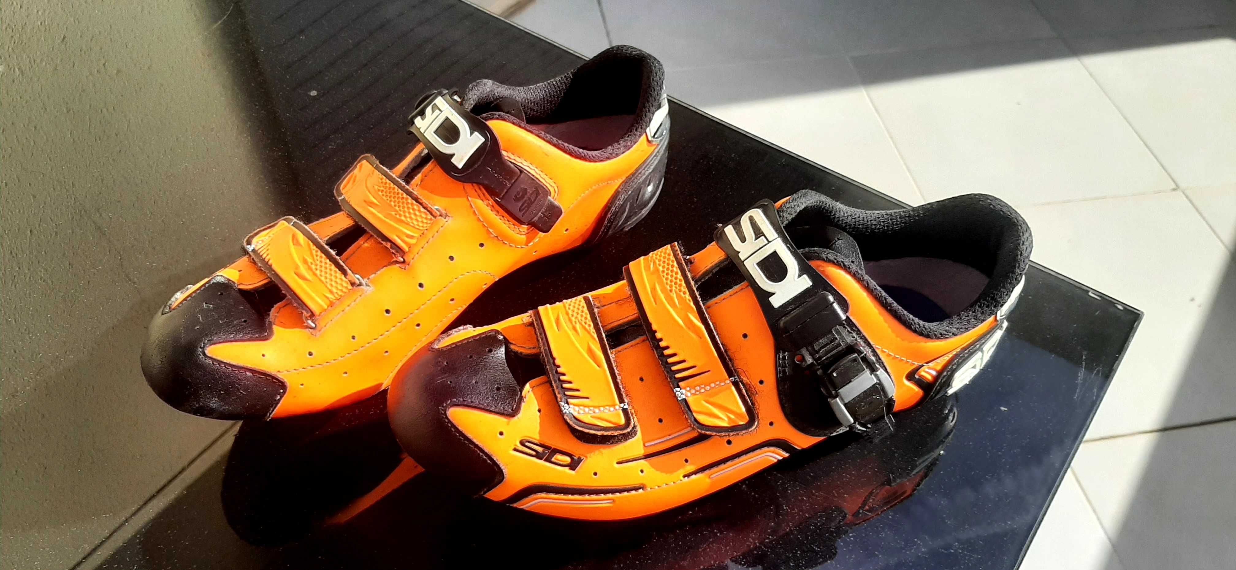 Sapatos ciclismo Sidi laranja tamanho 43 bom estado