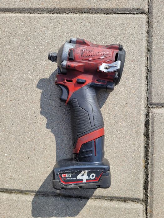 Klucz udarowy Milwaukee FIWF12 12V M12