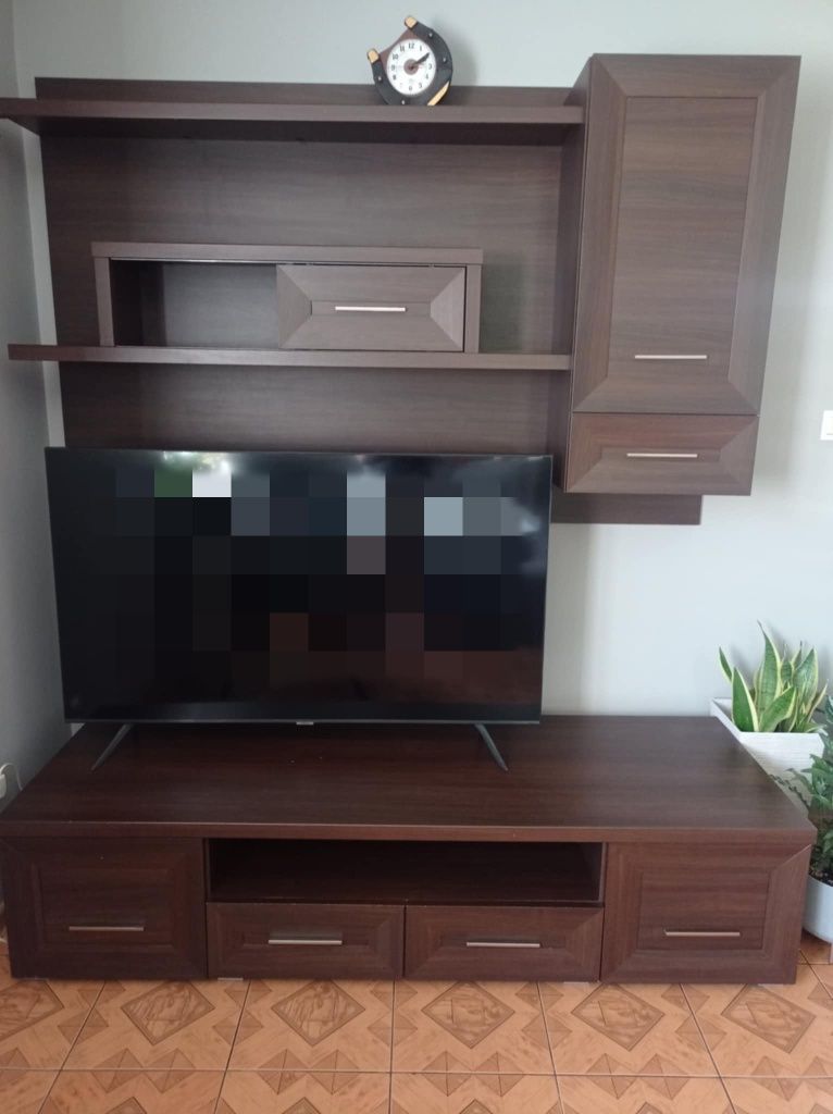 Witryna, szafka pod telewizor i szafka wisząca
