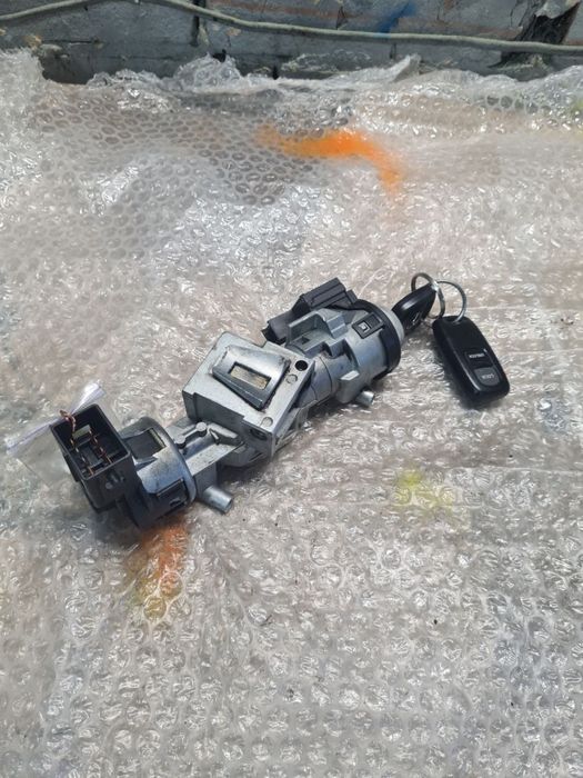 Замок запалювання зажигання Mazda 3bk Ford Focus c-max 3m513f880aa