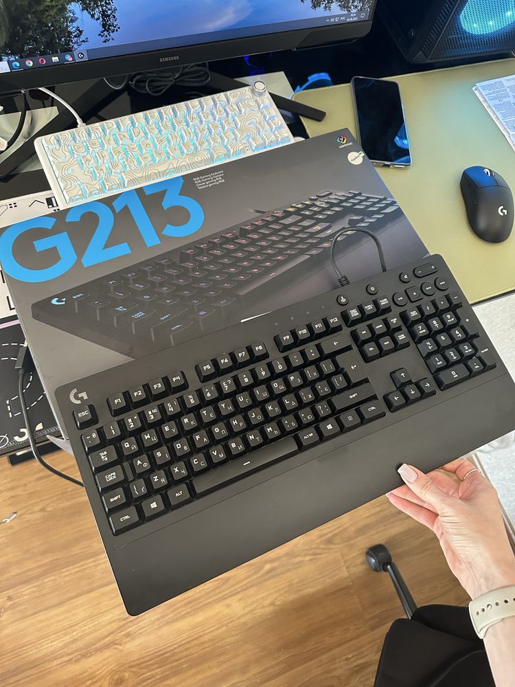 Игровая клавиатура logitech g213
