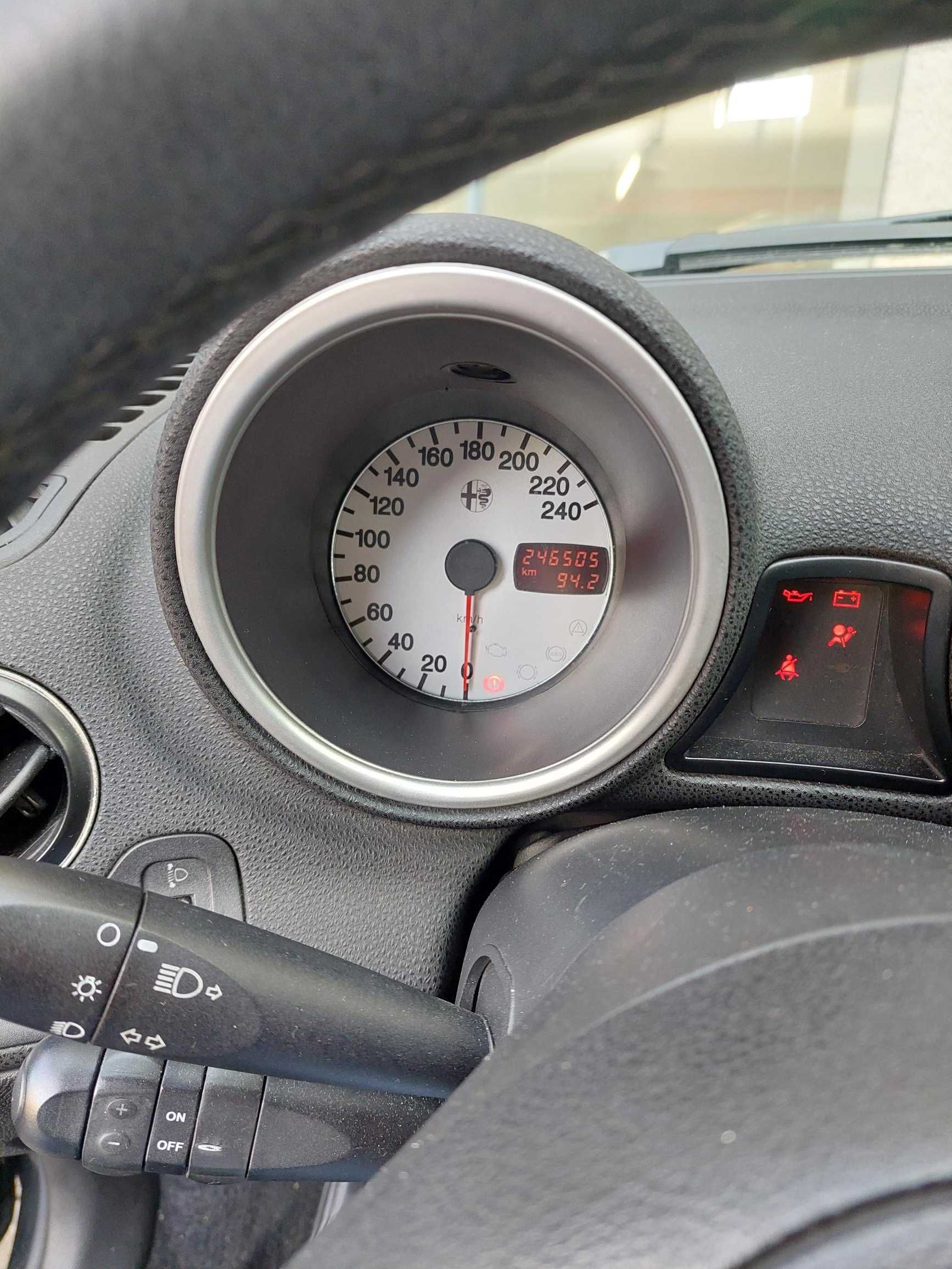 Alfa Romeo 156 Sportwagon 1.9 multijet 16v - Ano 2003