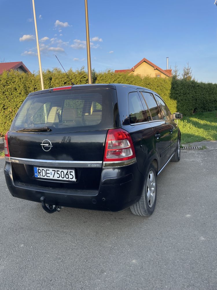 Opel Zafira 2008, 1.9 CDTI, 7 osobowy, hak