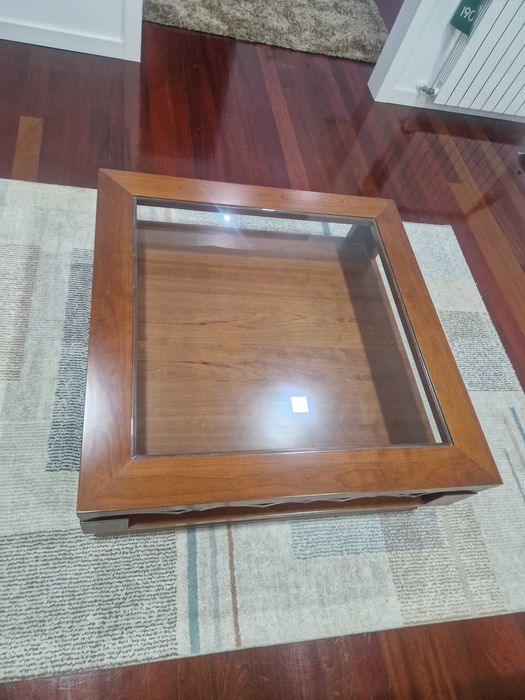 Mesa pequena de sala