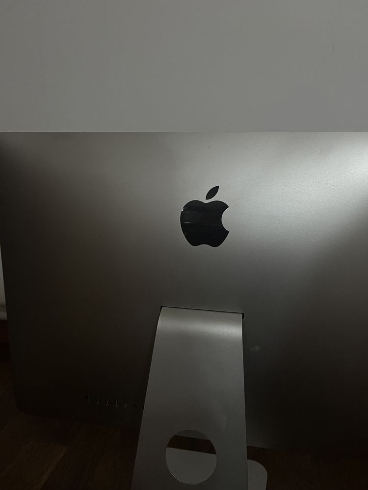 IMac os Catalina 2013 21.5 inch