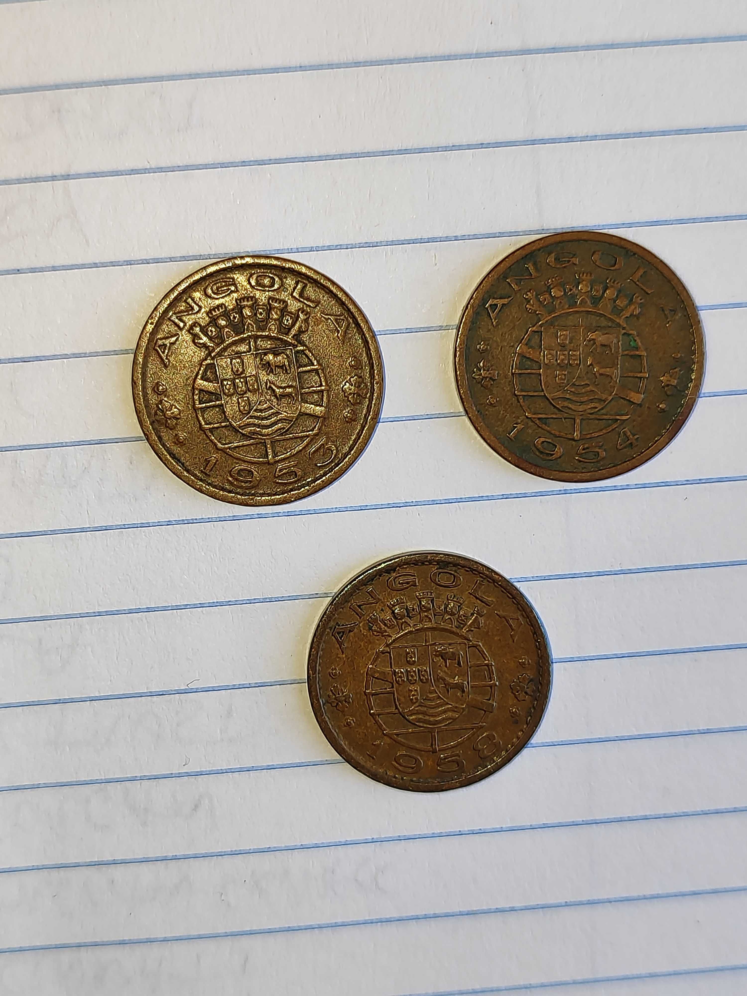Moedas de Angola (ex-colonia) para venda individual por 1,5€ cada.