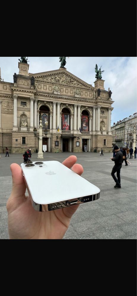 продаж iPhone-станА+