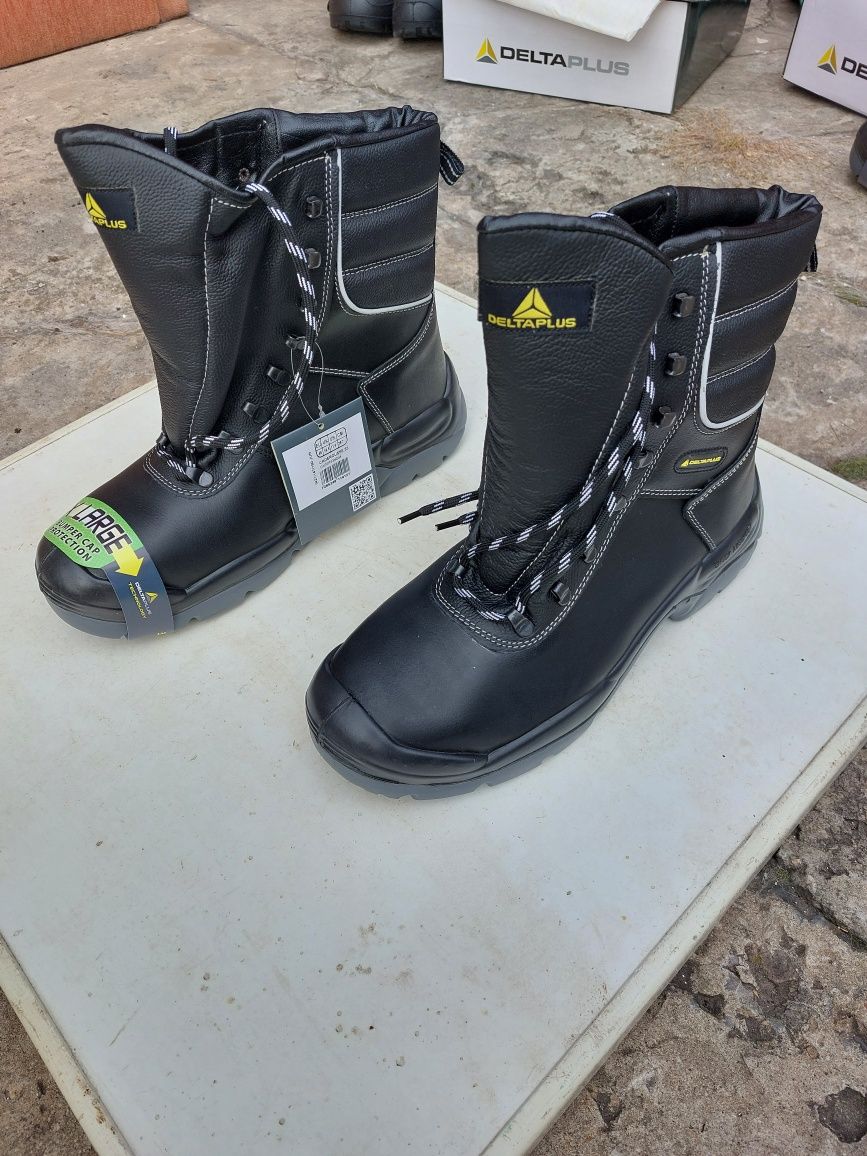 Buty ochronne Delta plus 45/46 nowe