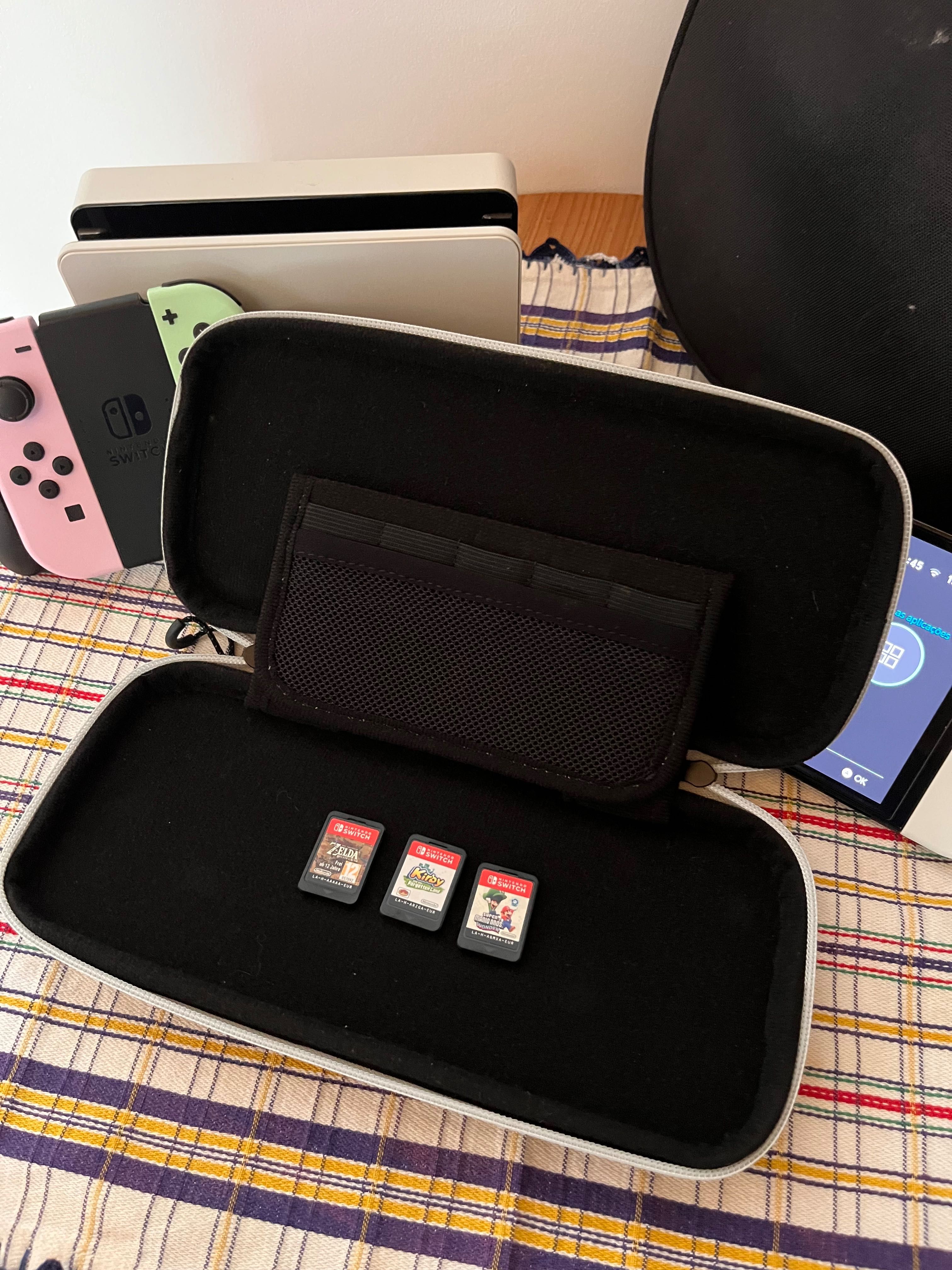Nintendo Switch OLED + Bolsa + 2 joycons + 3 jogos fisicos