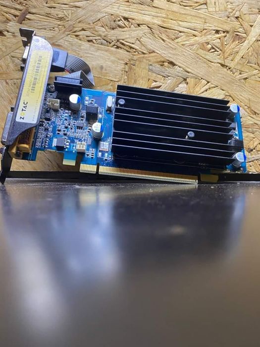 Видеокарта Zotac 8400GS
