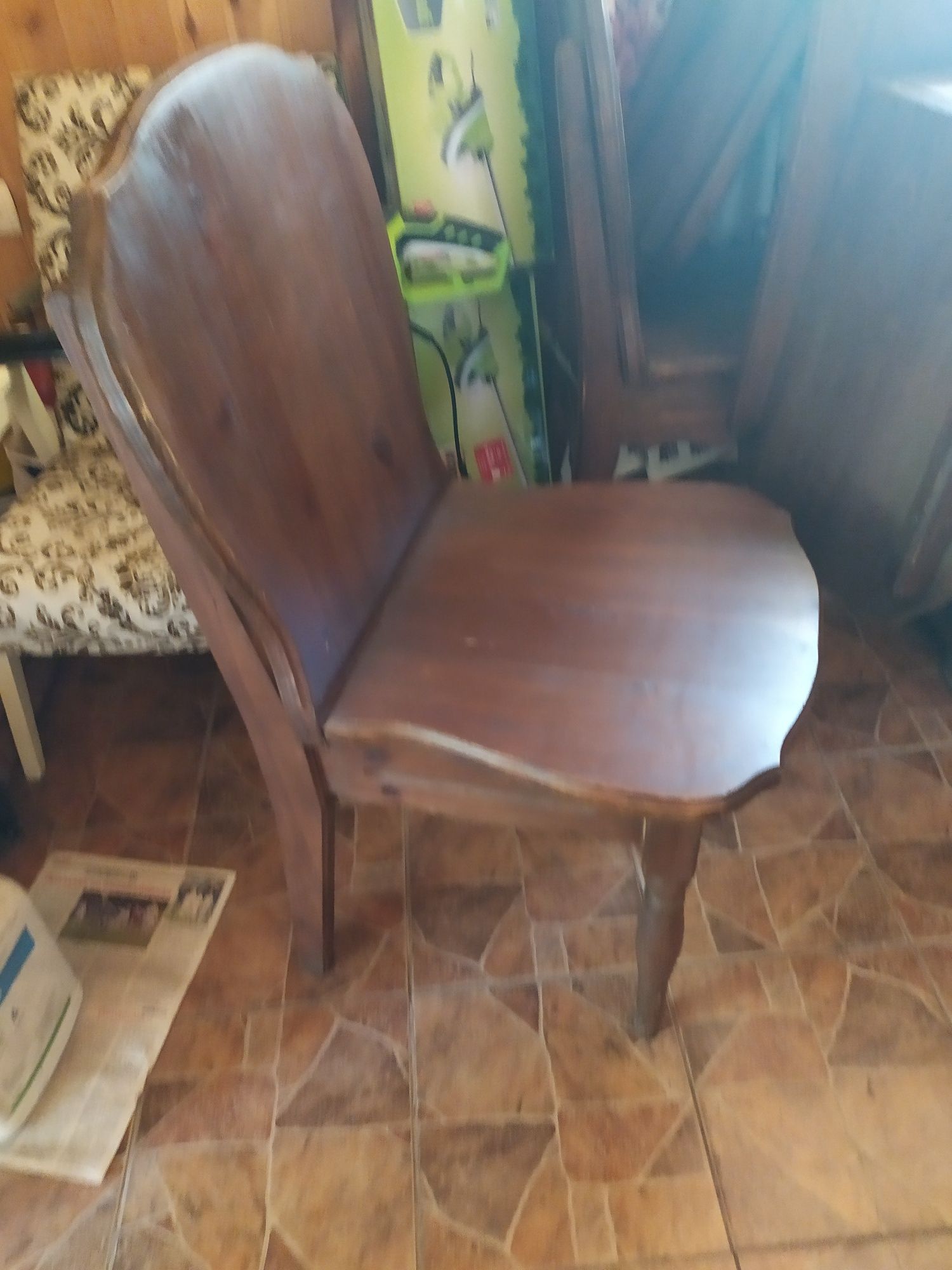 Продам стулья деревянные