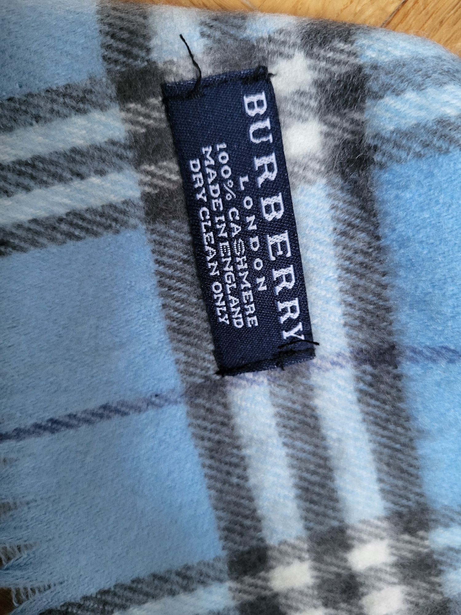 Kaszmirowy szal Burberry