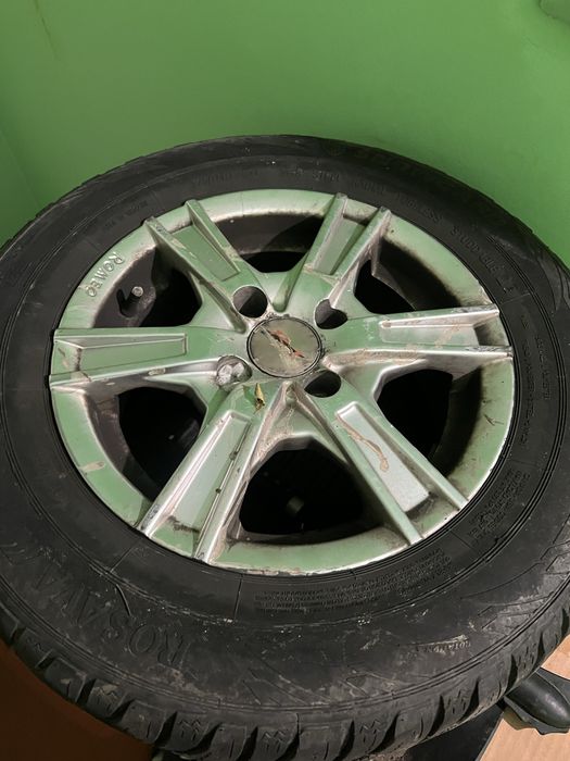 диски р13 4/98  4/100 з жигулів на гарній зимовій гумі ваз ланос