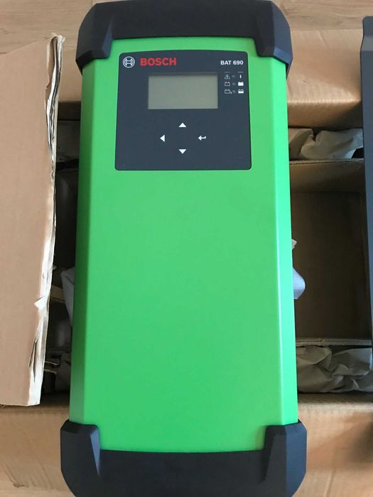 Tanio nowy Prostownik BOSCH diagnostics BAT 690