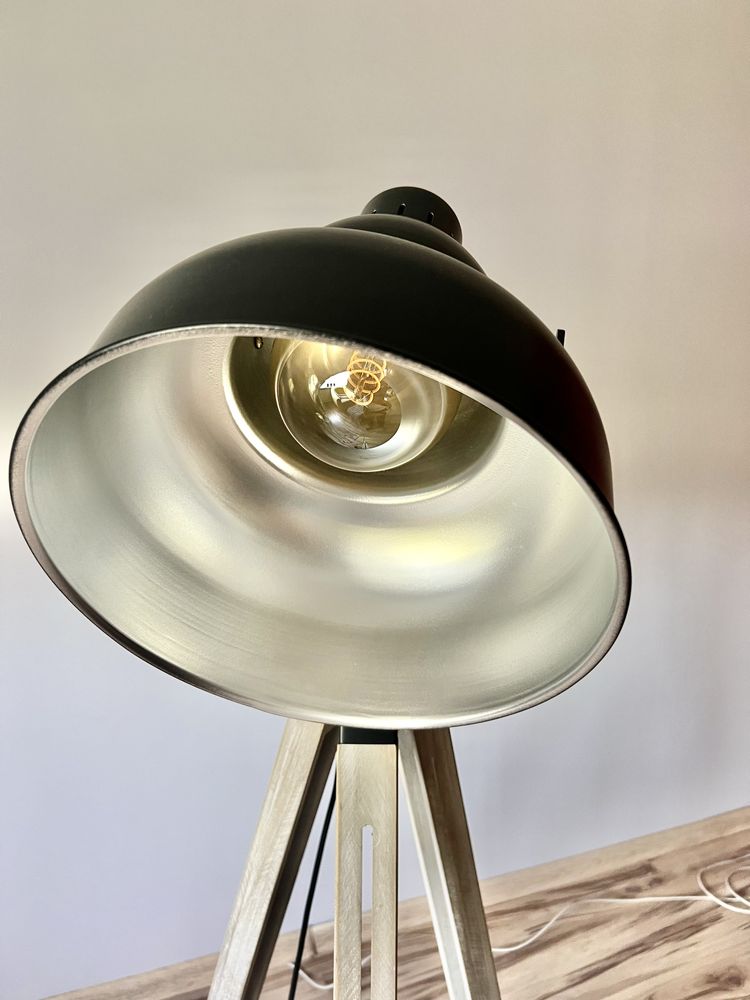 Lampa stojąca drewno metal industrialna nowoczesna