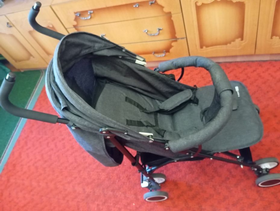 Каляска дитяча бу