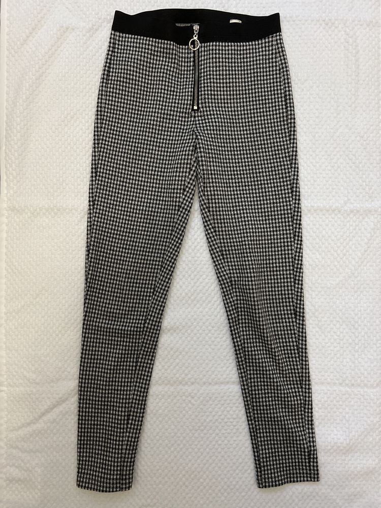 Legginsy w krateczkę Reserved r.134