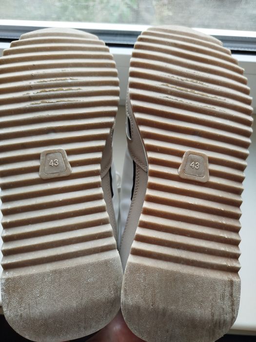 Кросівки чоловічі демісезонні р.42-43