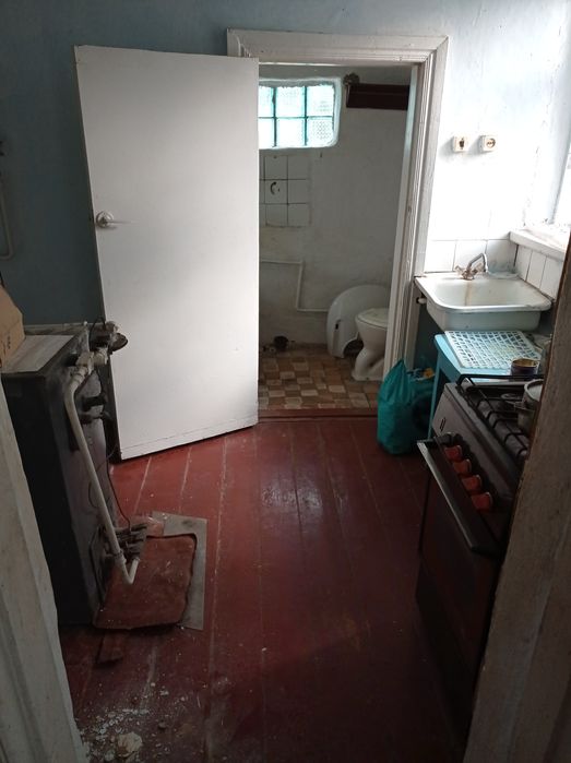 Половина дома с приватизированной землёй