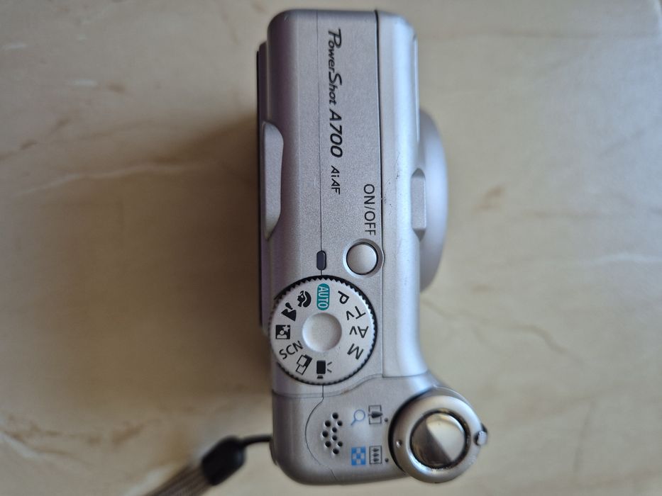 Продам фотоапарат Canon power shot A700 на запчастини