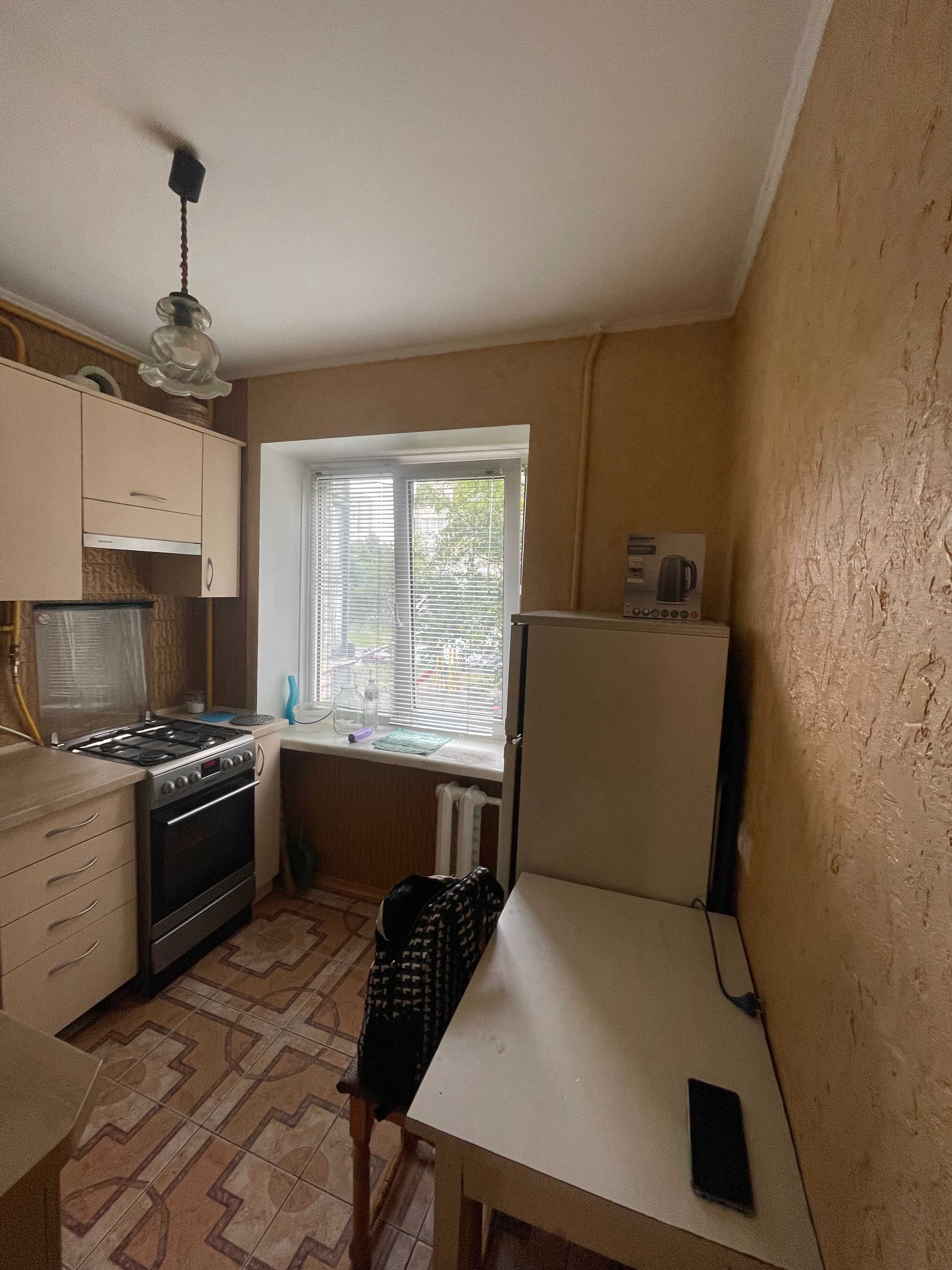 Продаж 2кім квартири по вул Роксоляни 55тис уо