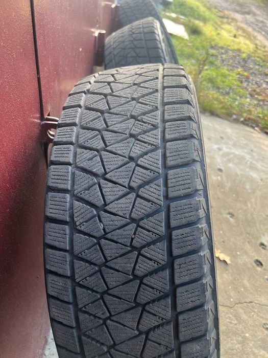 Резина Bridgestone Blizzak 225\55\17R