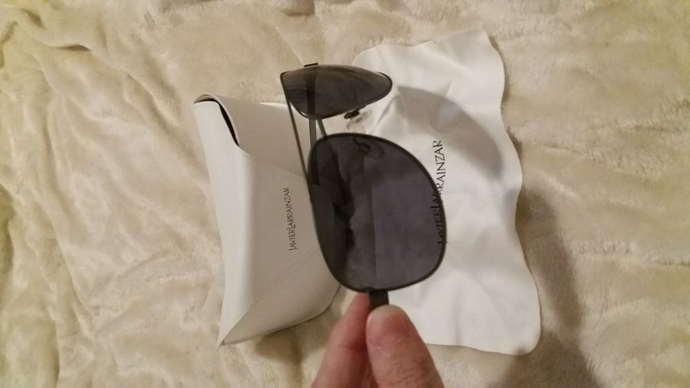 Despachar: NOVO Óculos escuros Javier Larrainzar