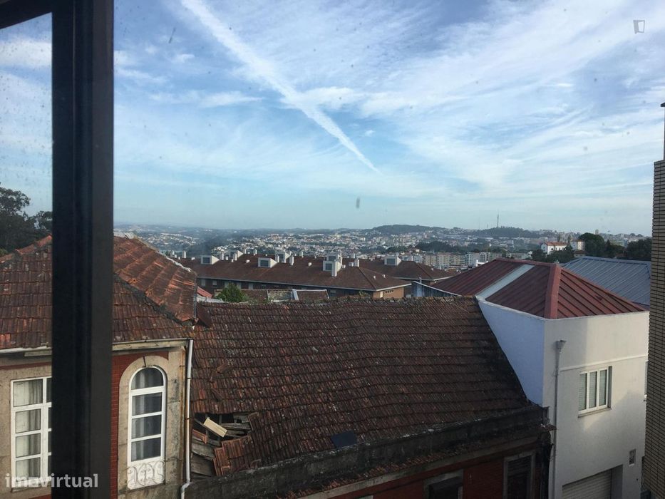 785386 - Spacious single room with double bed...