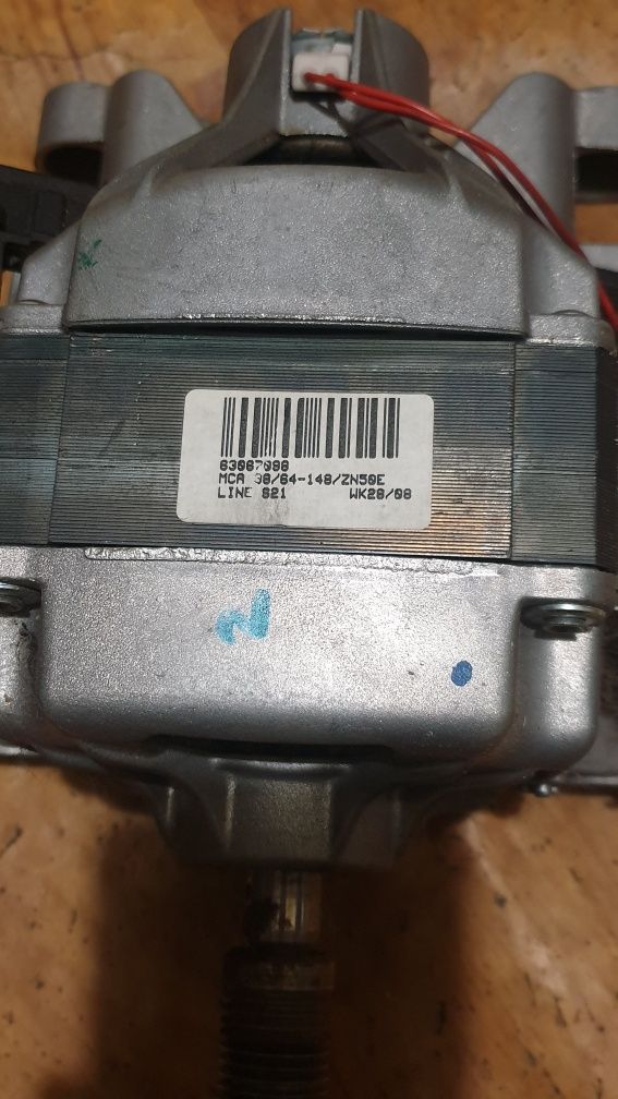Продам запчасти стиральной машинки zanussi 5100 ,и indezit