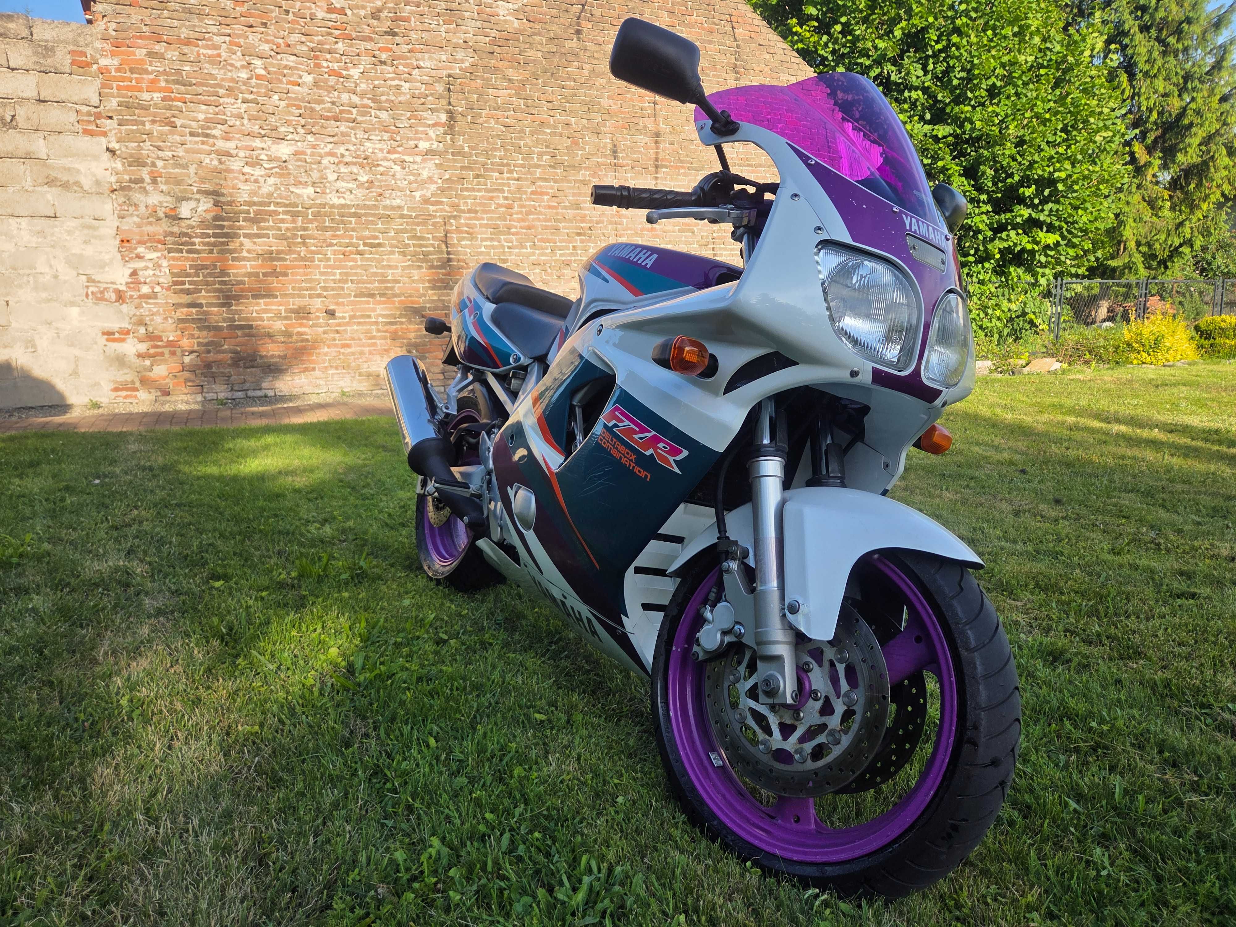 Yamaha FZR 600 R Genesis