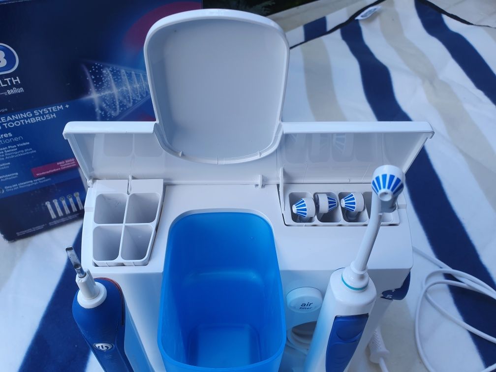 Irygator Oral-B Oxyjet + szczoteczka Pro 3000. Oraz health centre