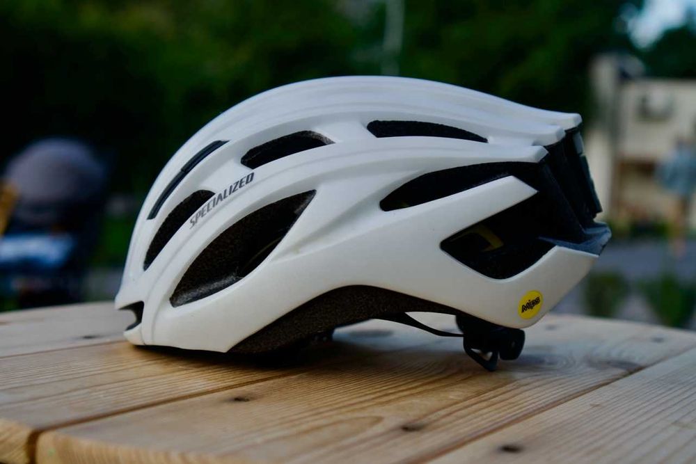 Шолом Specialized PROPERO 3 ANGI MIPS CE