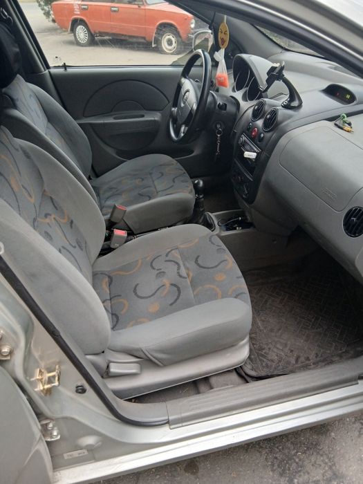 Продам сімейну машину