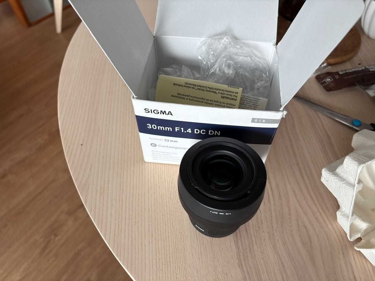 Lente  SIGMA 30mm F1.4 DC DN for Sony E-Mount