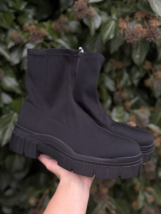 Новые ботинки-41р(26,5см) Фирма «Reserved”