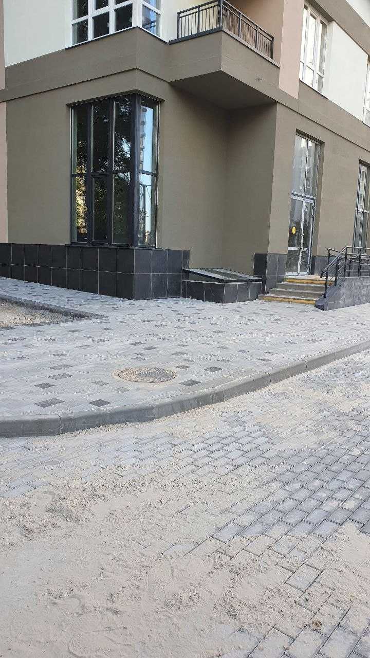 Оренда приміщення вільного призначення 302 м2 Бровари ЖК Крона Парк
