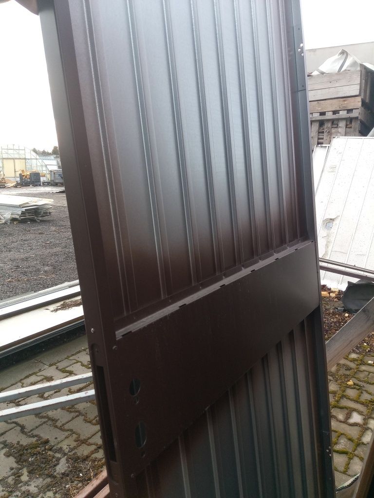 Drzwi metalowe 100