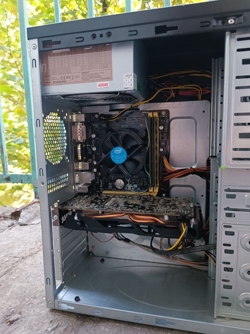 Игровой компьютер ПК системный блок RX570 i5 4gen 16ОЗУ монитор