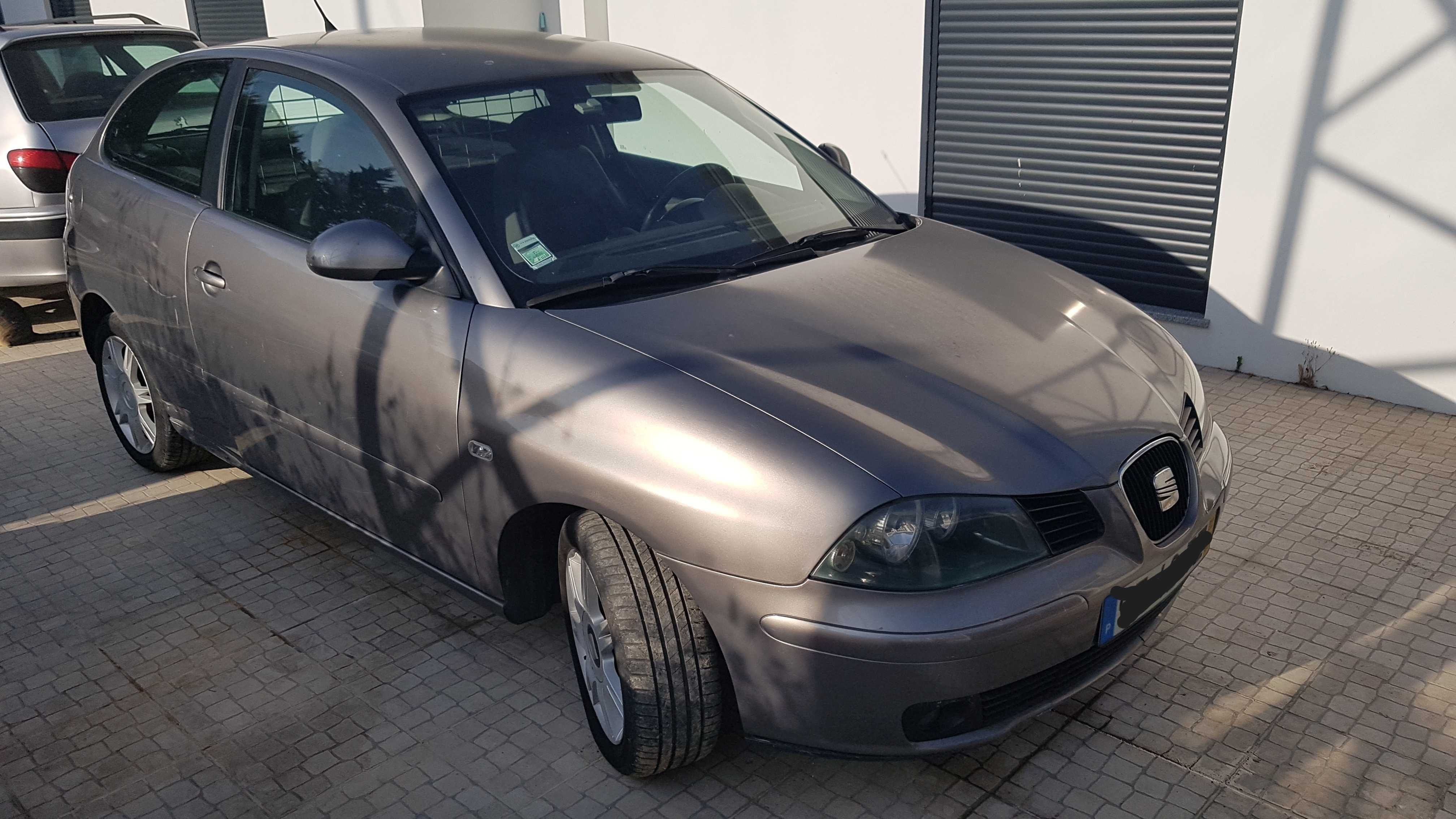 Seat Ibiza 1.9 TDI - 100 CV - Ano 2002 - 2 Lugares - Ar Condicionado