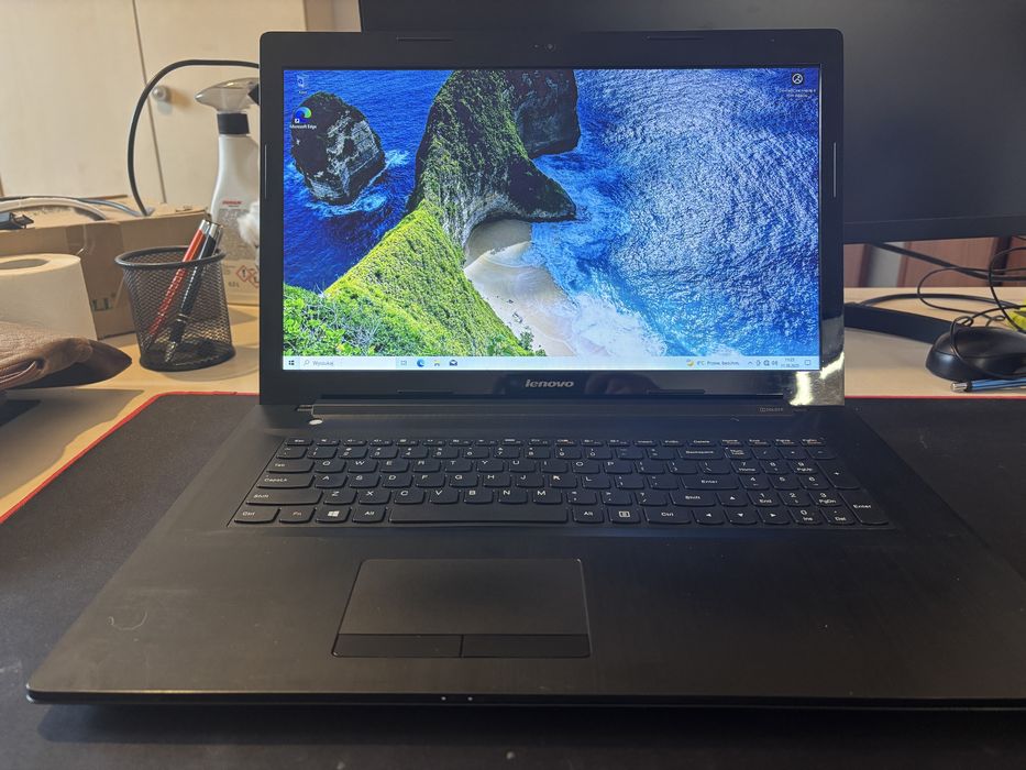 Lenovo G70-80 80FF Celeron 3205U/4GB Ram/256 GB SSD