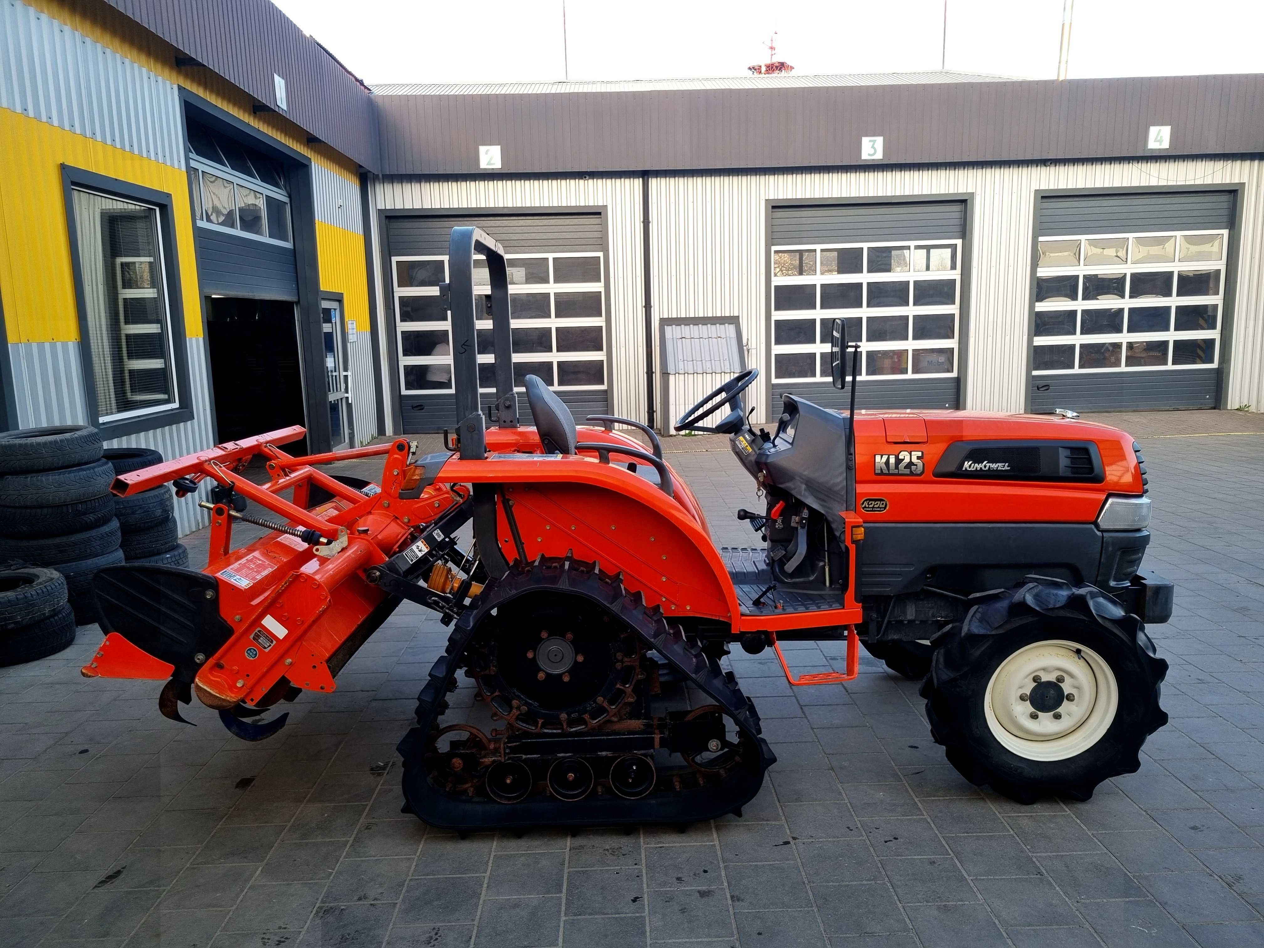 Японський мінітрактор Кубота Kubota KL-25