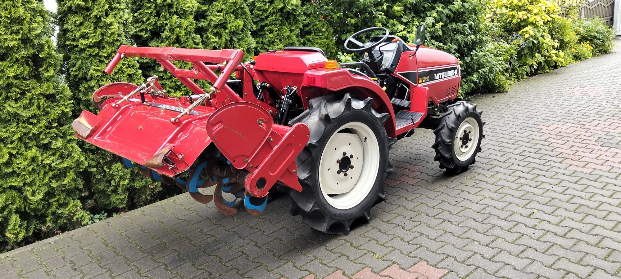Traktorek 4x4 jak  nowy Mitsubishi 20km ciągnik glebogryzarka Kubota y