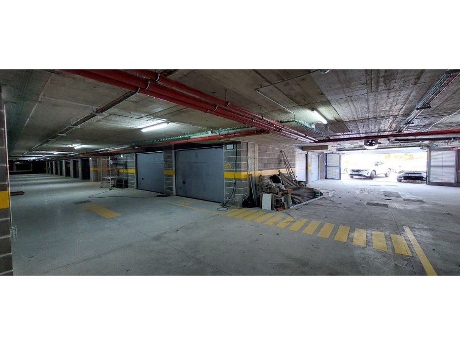 Garagem em Box e Lugares de Garagem em Portimão