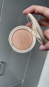 Forever Dior Couture Luminizer 04