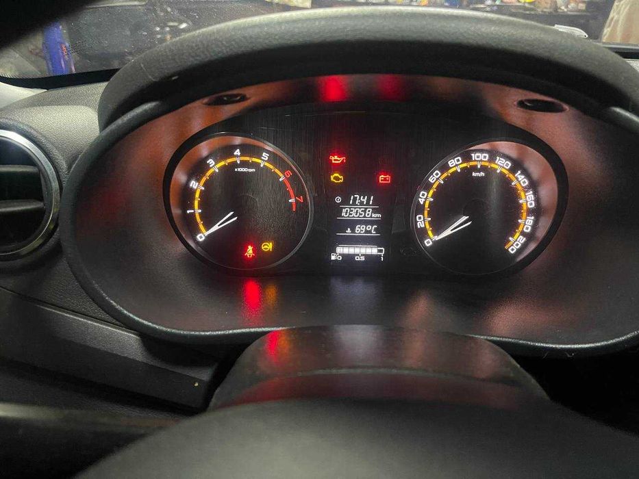 Lada Granta продам