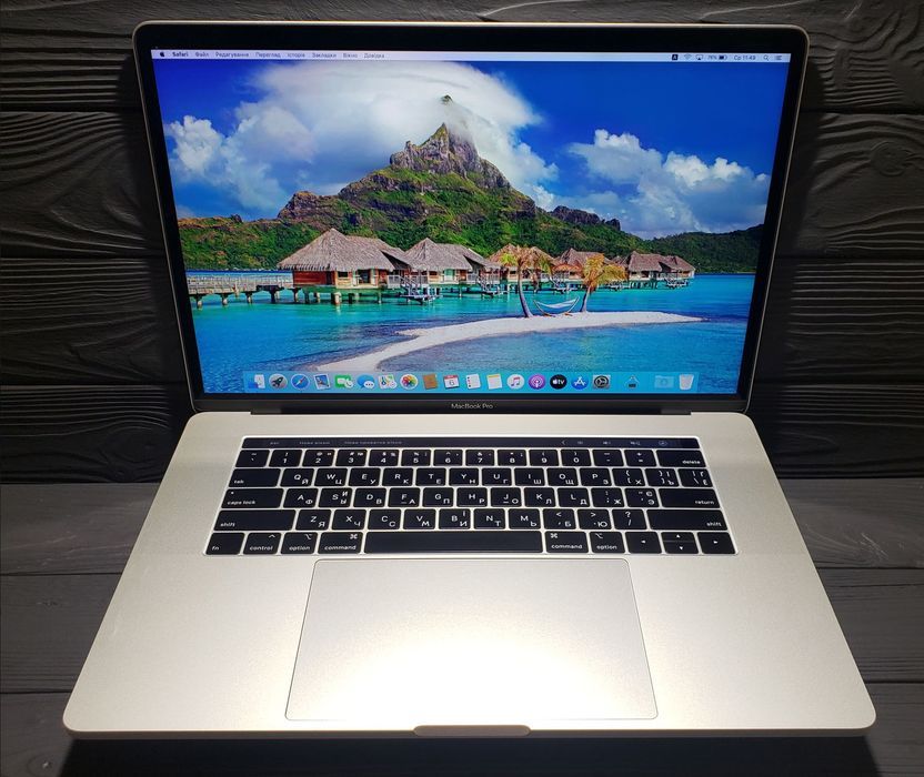 ГАРАНТІЯ! Ноутбук MacBook Pro 15'' (MR932) 2018 i7/16/256/555X, 4GB