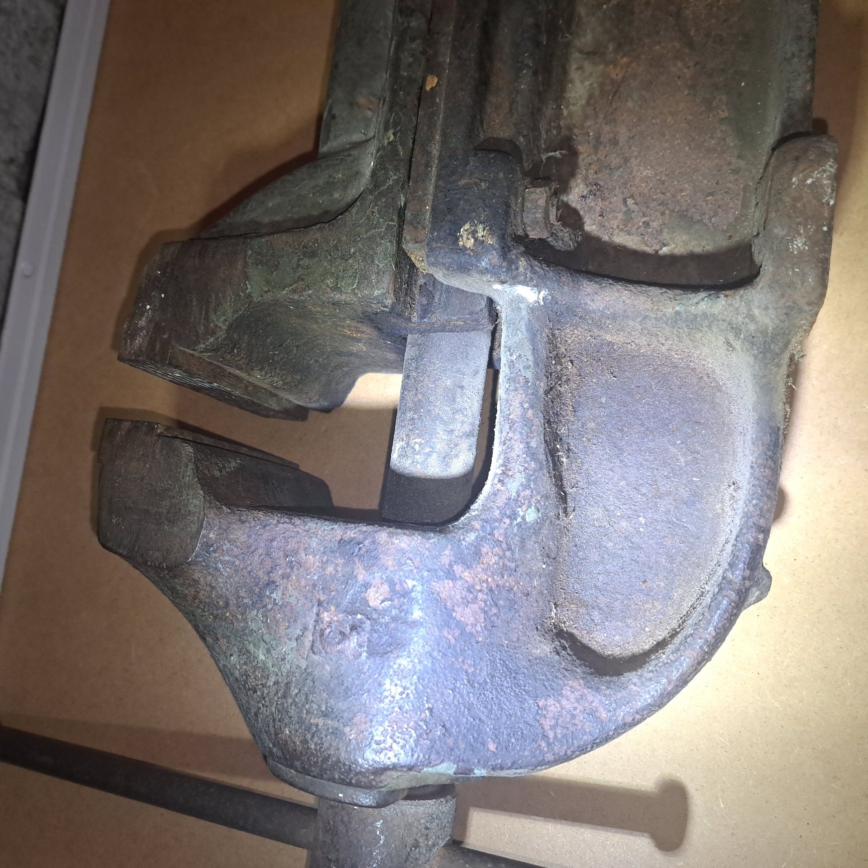 Imadło prl 100 mm waga 16 kg